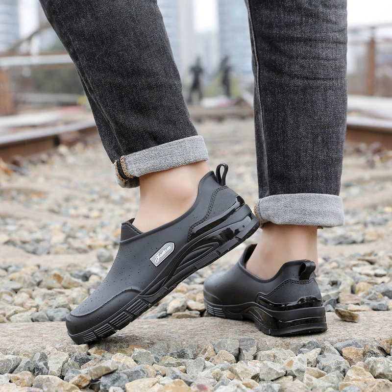 Трансграничная мода короткие дождевые сапоги мужские дикие наружные водяные туфли нескользящие кухонные резиновые туфли водонепроницаемые износостойкие автомойки летние