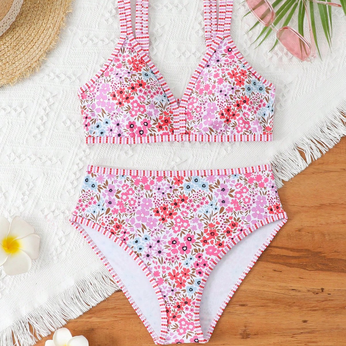 Bikini infantil con estampado floral y tirantes dobles para niñas pequeñas de 3 a 7 años._voghion.com