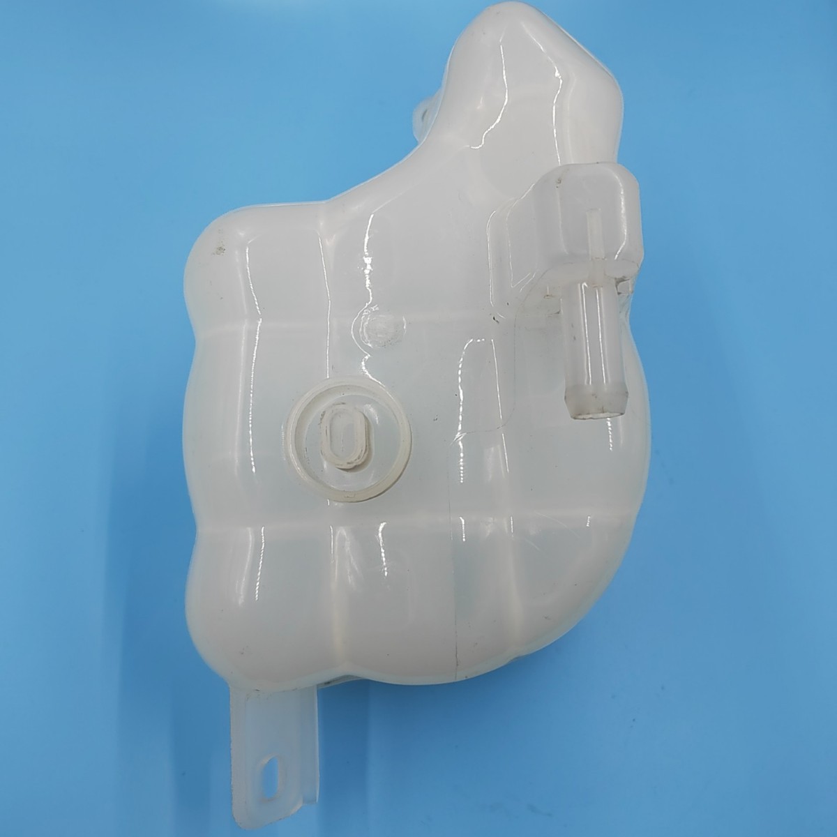 Expansion Water Tank 55056382Aa Coolant Tank Auxiliary Water Tank for Jeep Wrangler Grand Cherokee