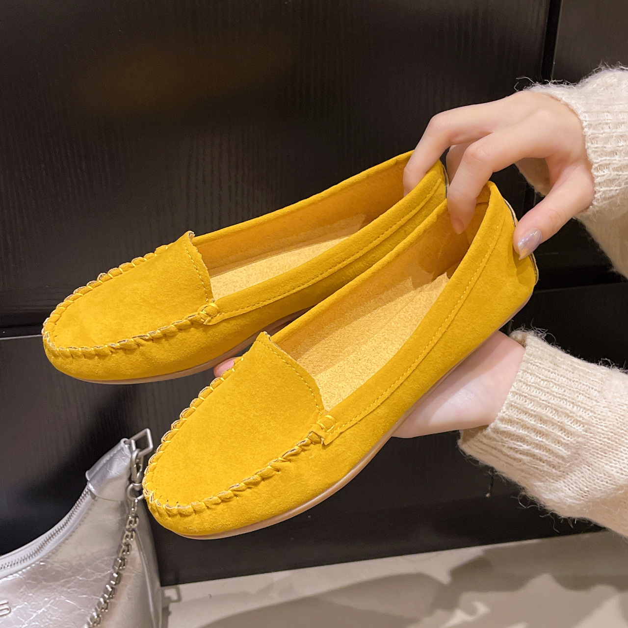European American 2026 Spring And Autumn Shallow Slip-On Loafers For Women, Flat Heel Single Lazy Shoes, Plus Size,_vogvips.com