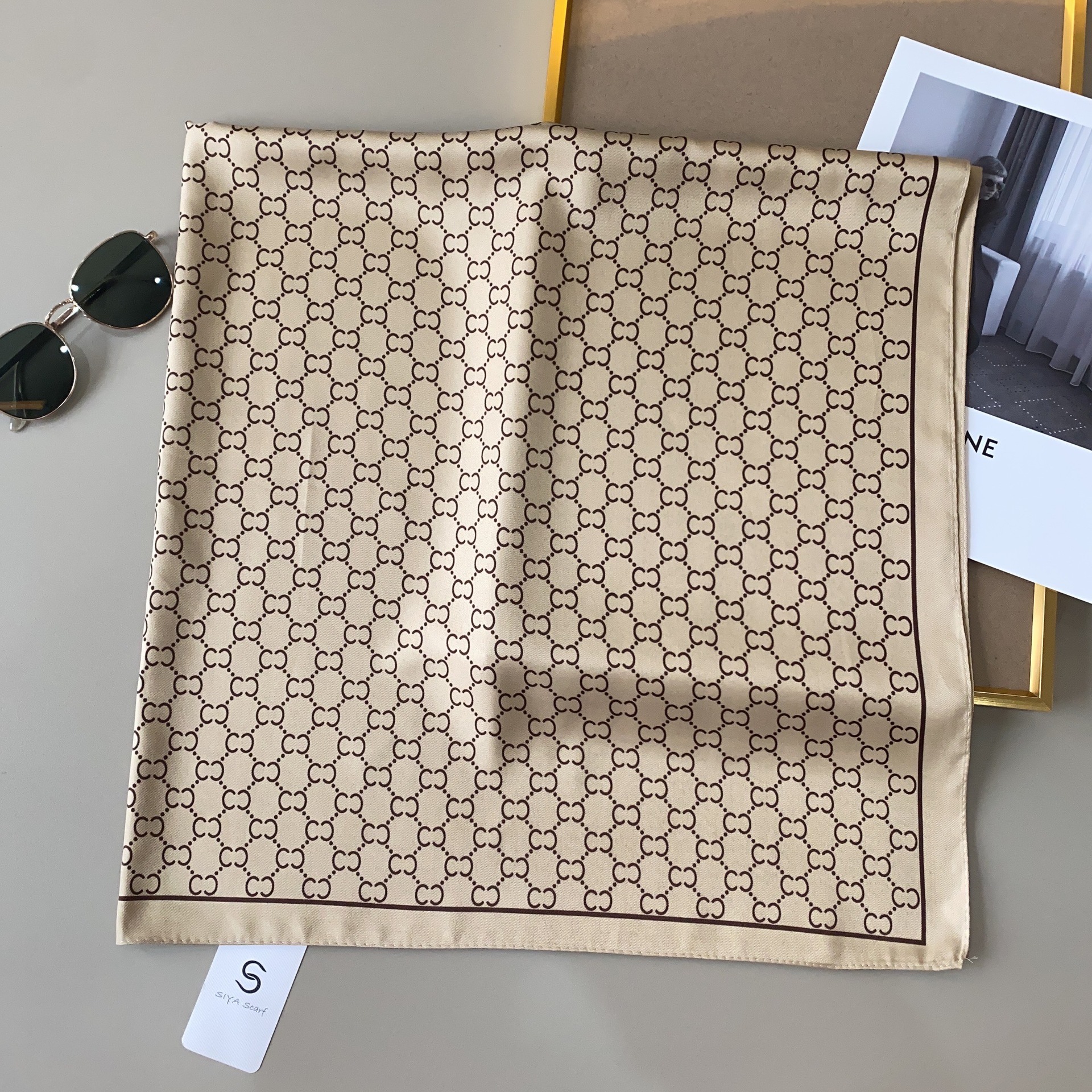 Pañuelo de seda cuadrado grande para mujer, nuevo estilo de primavera y otoño 2026, versátil con camisas, pañuelo elegante de alta gama 90x90 al por mayor.