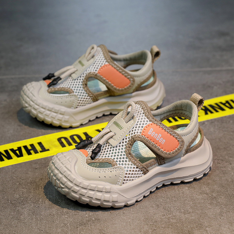 Sandalias Baotou para niñas 2025 verano nuevo estilo niños malla transpirable zapatos deportivos de playa zapatos de red huecos para niños de mediana edad image 5