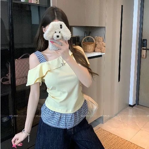 大码露肩设计感拼接短袖t恤女夏季2025新款胖mm褶皱收腰斜肩上衣|undefined