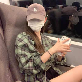 复古港味绿色格子衬衫女春秋季宽松设计感小众上衣长袖衬衣外套潮