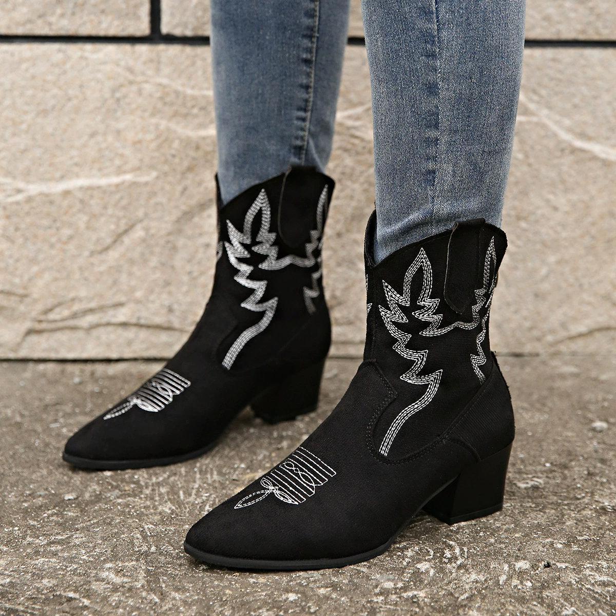 Длинные женские сапоги выше колена с вышивкой, ковбойские сапоги большого размера на толстом каблуке в стиле подиума, эластичные рыцарские сапоги в этническом стиле ретро.