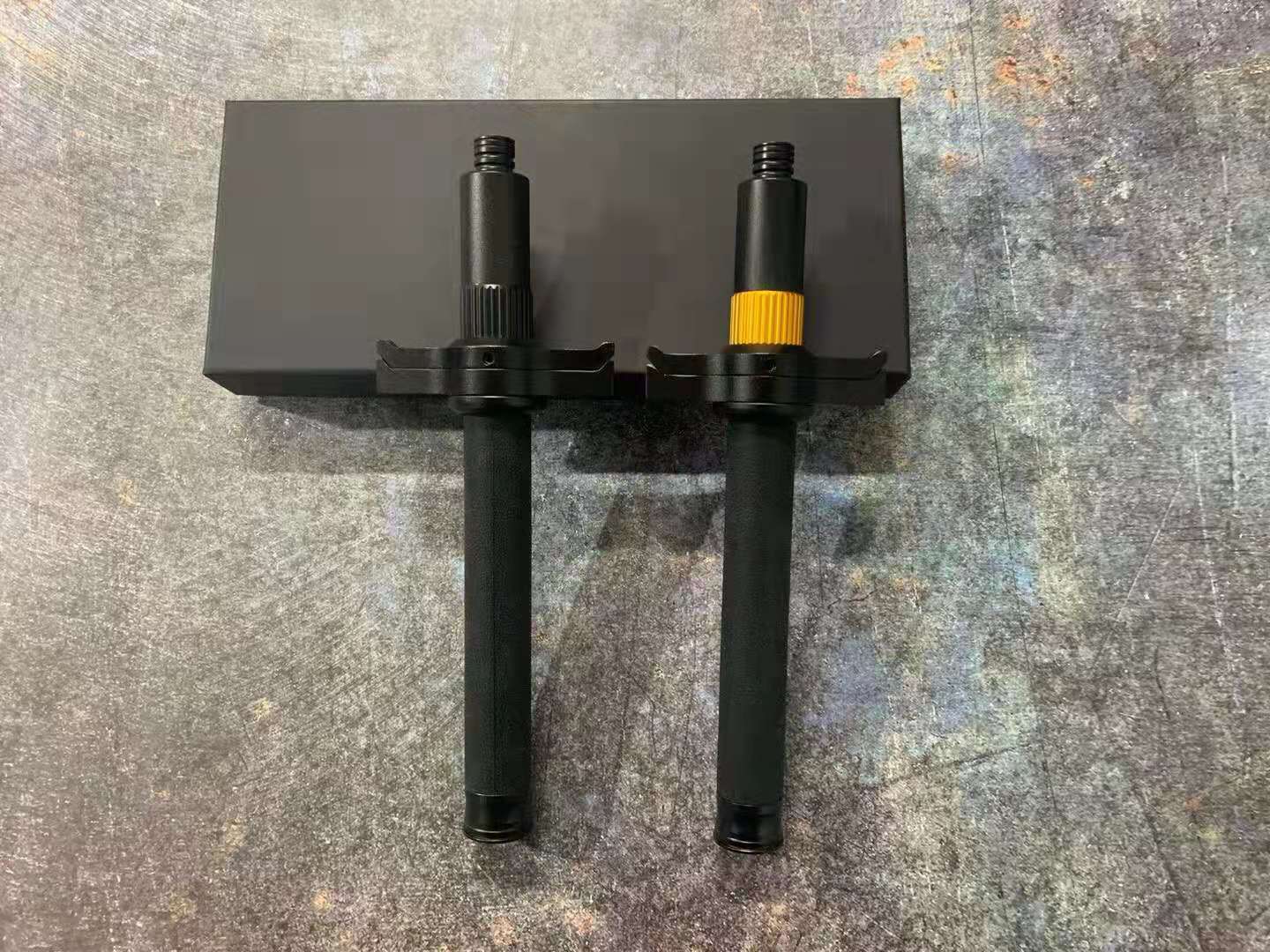 26寸机械棍夺刀护手挡刀棍重型机械伸缩甩棍防身宝剑加长66cm合金