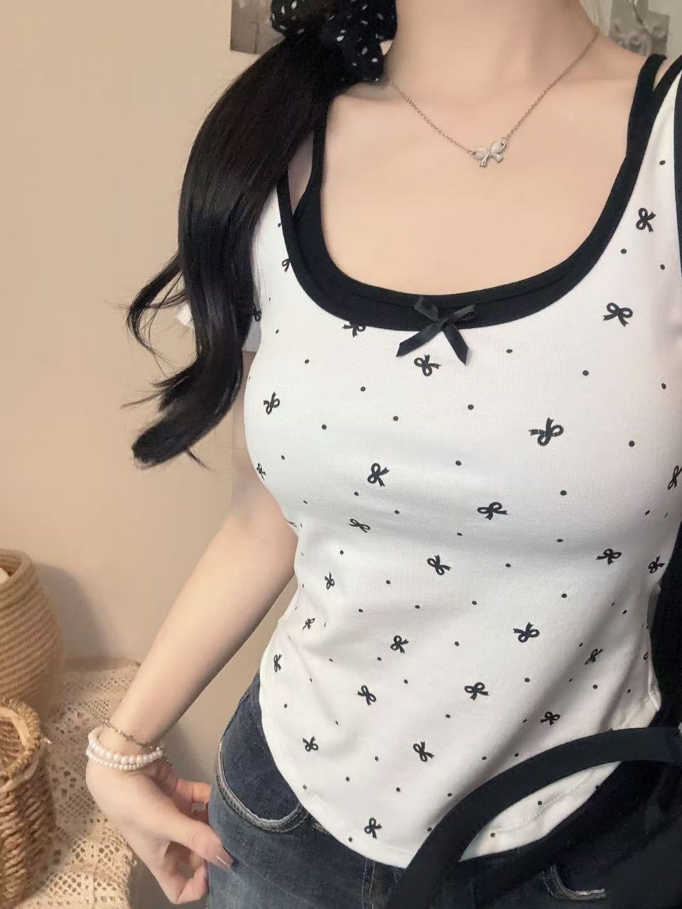 하얀색