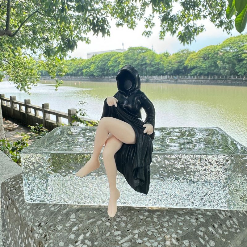 跨境万圣节Mysterious statue 黑袍女王书架像装饰品桌面手办|undefined