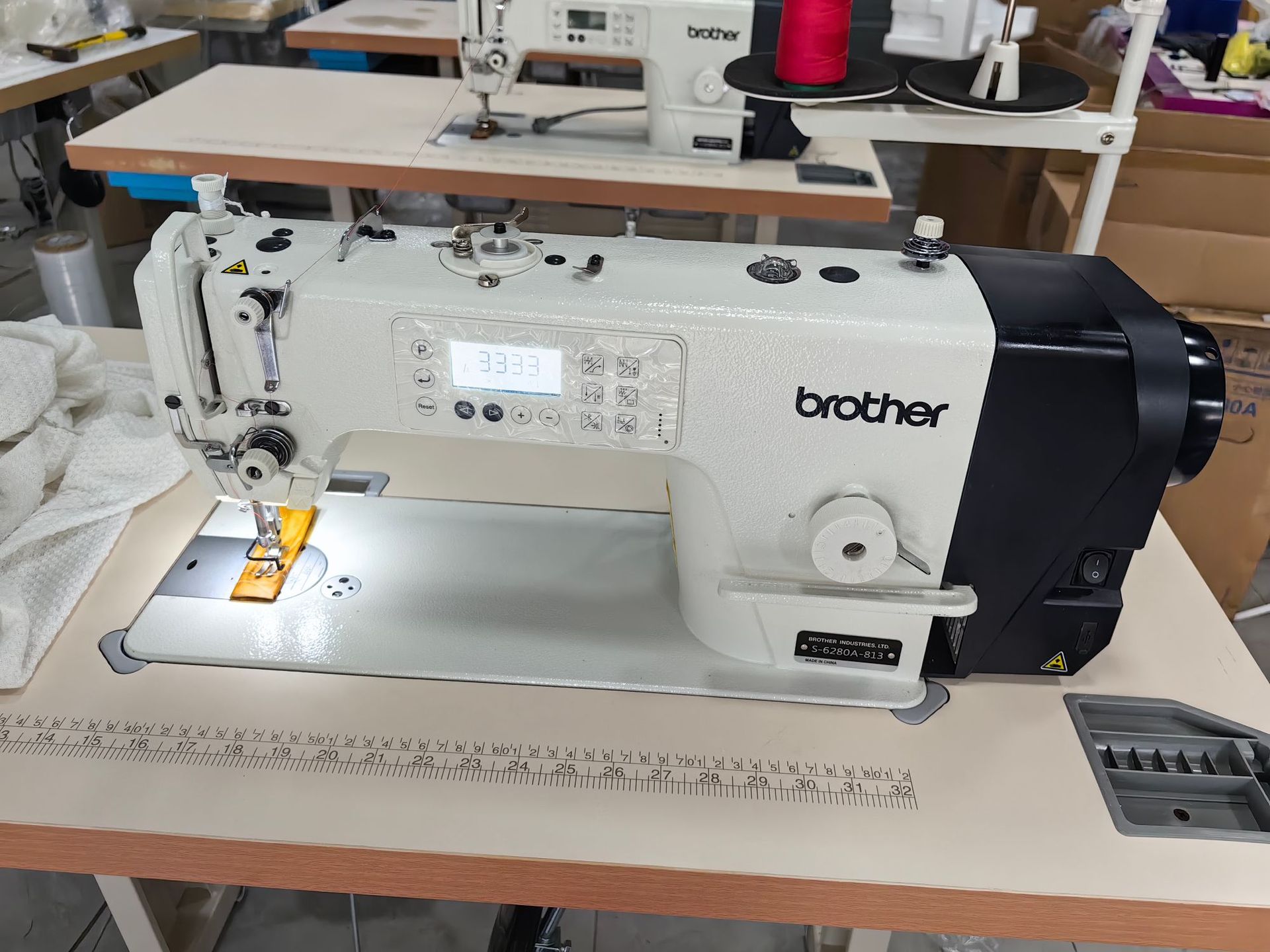 Nuevo japonés hermano hermanos S-6280A ordenador cuatro máquina de coser automática máquina de coser industrial