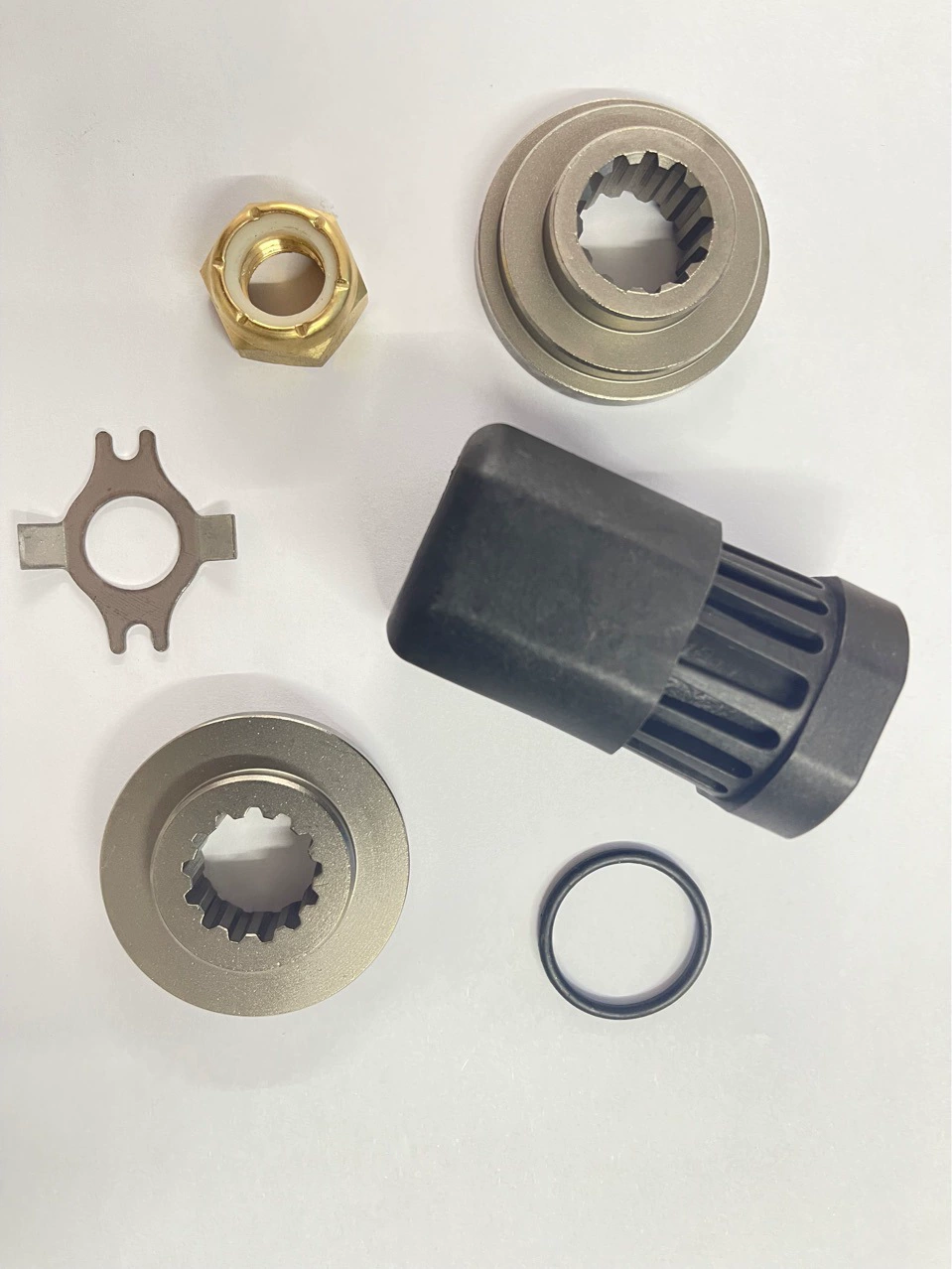 835257 k12 Втулка вала Mercury 40