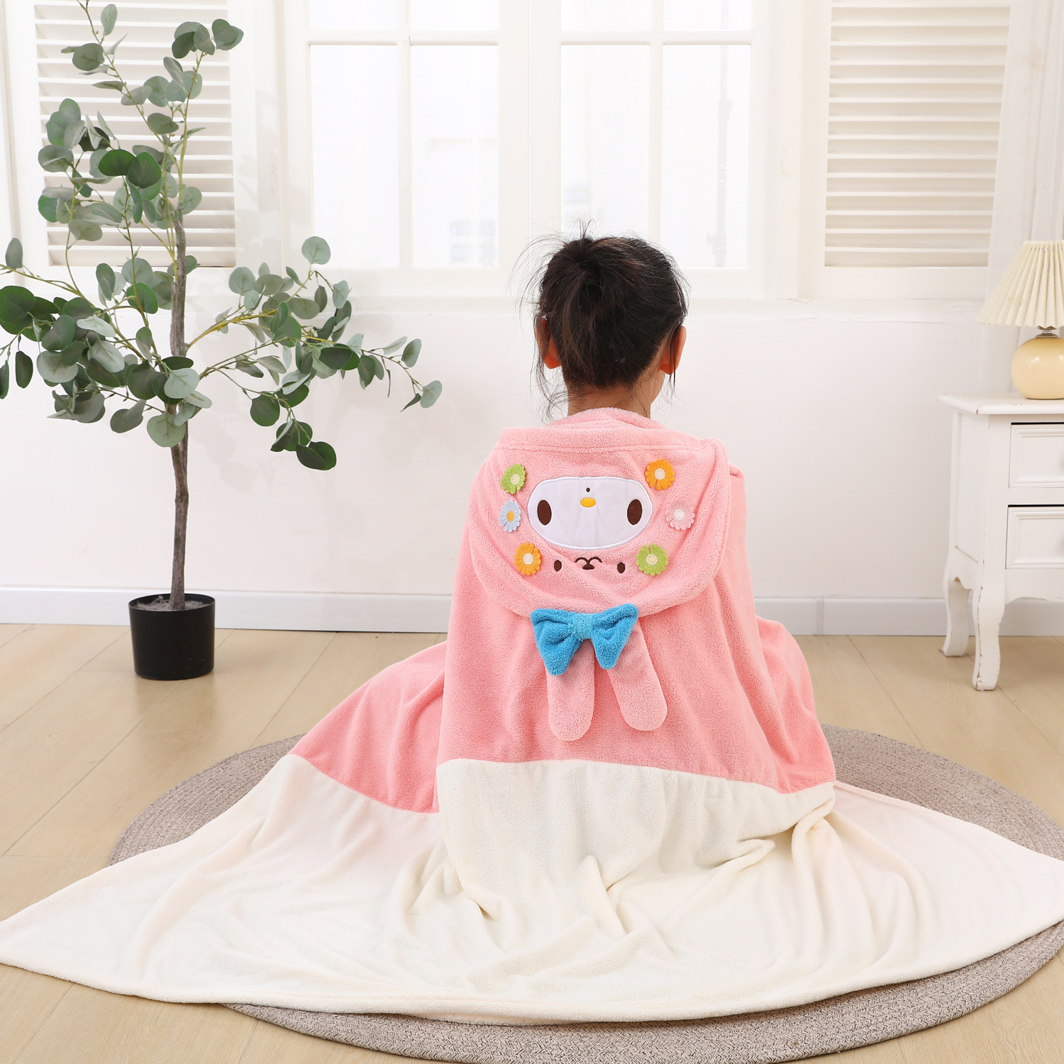 Toalla de baño para niños de dibujos animados capa para adultos con capucha para hombres y mujeres, los niños grandes pueden usar una bata de baño de secado rápido que absorbe agua, baño con capucha