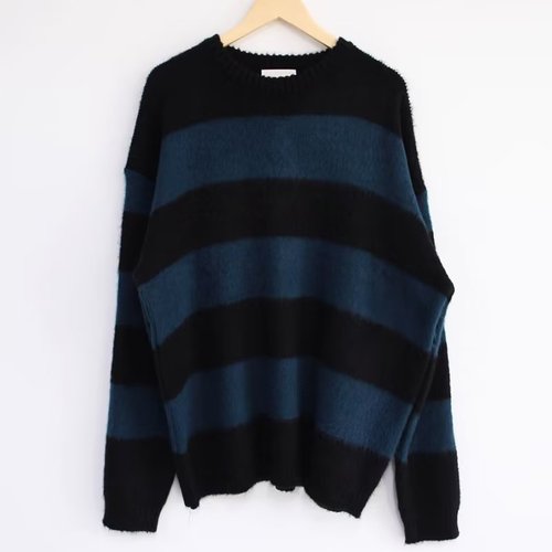 Crew neck color-blocked design soft and fluffy men's autumn/winter lightweight mature style knitted sweater loose American retro Korean style coat