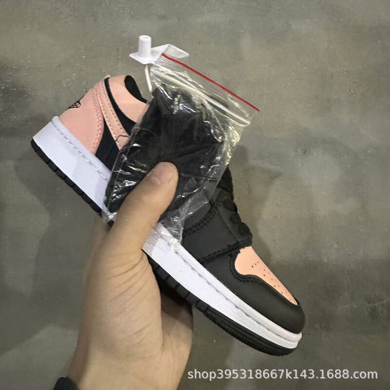 Putian Pure Original aj1 Air Force One aj Black Powder Men's and Women's Low-top Basketball Shoes Students Casual All-match Sports Board Shoes Putian Pure Original aj1 Air Force One aj Black Powder Men's and Women's Low-top Basketball Shoes Students Casual All-match Sports Board Shoes