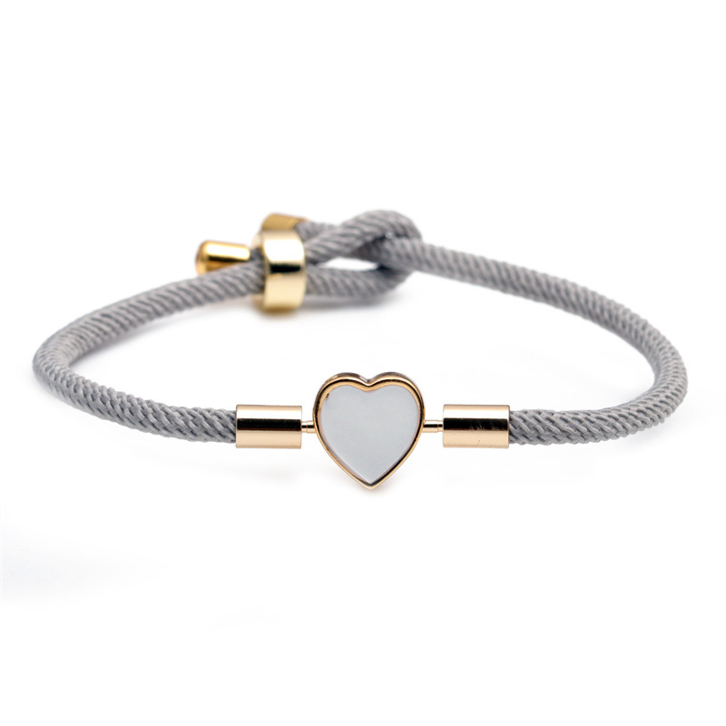 Corazón blanco gris