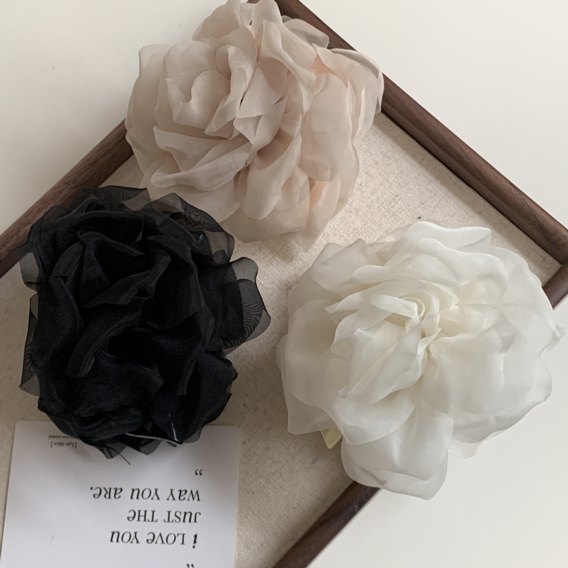 Cloth Material Retro Classic Style Women's Flower Cloth Hair Claws