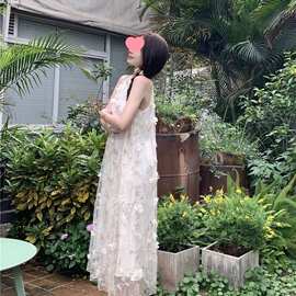 大码300斤超仙甜美初恋长裙夏季宽松遮肉显瘦立体花卉挂脖连衣裙