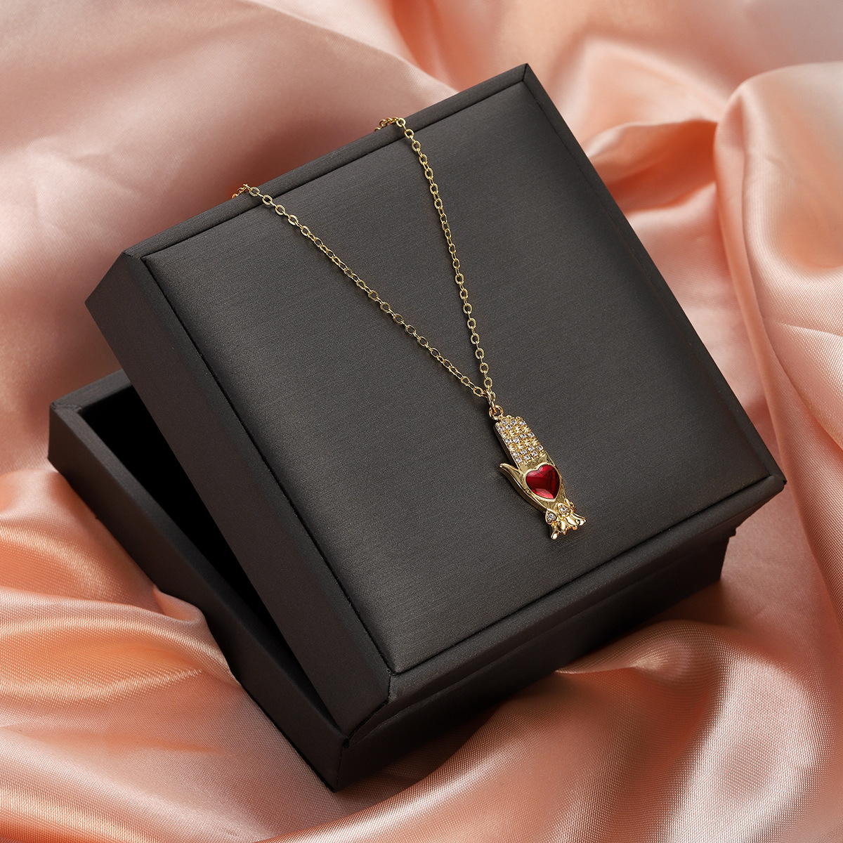 17g Weight Pendant, Chain Jewelry Making Type Copper Chain Material 1 Piece Quantity Holiday, Street Occasion Copper Material Heart Shape Pattern Unisex Gender Plating Design Retro, Simple Style Style 1 Piece Copper Heart Shape Pendant Chain 24