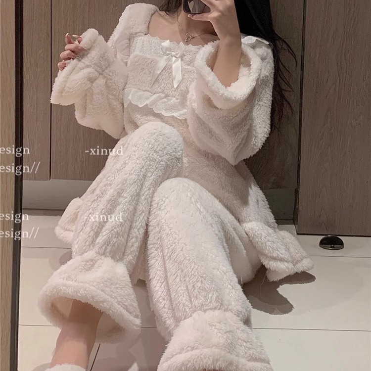 Invierno nuevo pijama de peluche largo vestido de mujer sobre la rodilla dulce color sólido simple estilo princesa pijama casero al por mayor