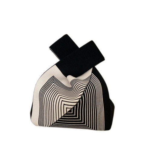 Large color-blocked knitted handbag for women in autumn, winter and summer shoulder woven fashion versatile personalized casual decorative trendy bag