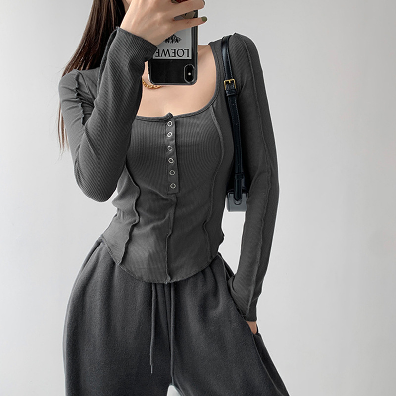 2022 spring and summer European and American style slim fit large U-neck top short slim chic bottoming shirt hot girl off-the-collarbone T-shirt fashion