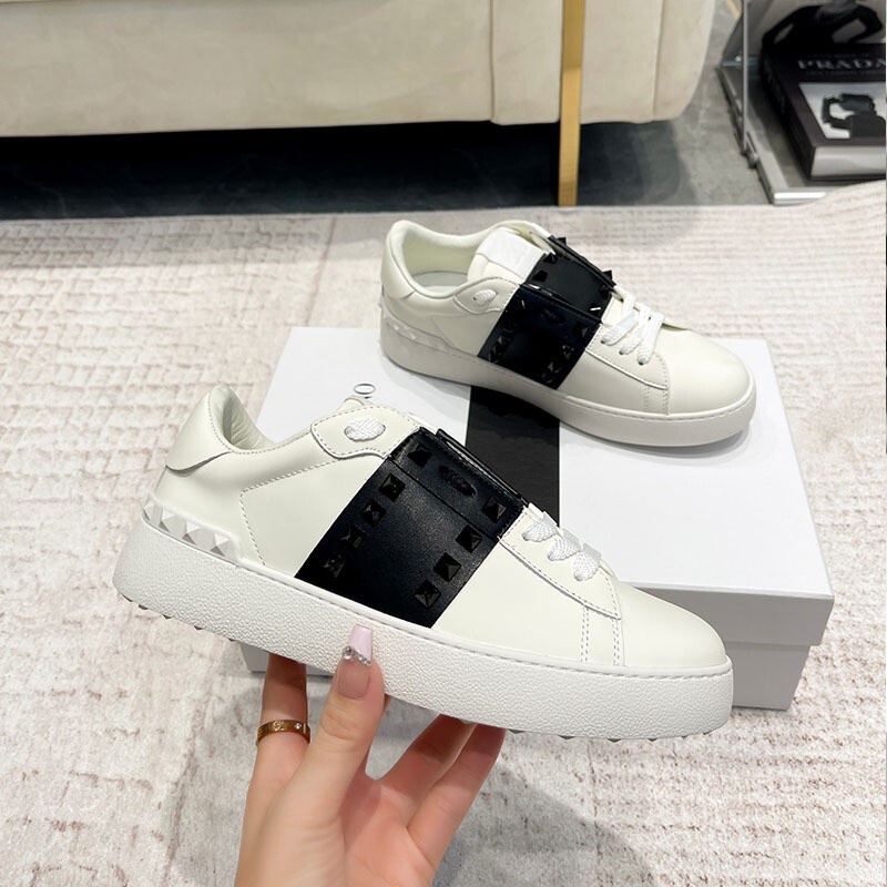 European and American Cross-Border High-End Version 2026Vt Studded White Sneakers for Men and Women, Couple Style, All-Season Versatile Thick-Soled Casual Sneakers European and American Cross-Border High-End Version 2026Vt Studded White Sneakers for Men and Women, Couple Style, All-Season Versatile Thick-Soled Casual Sneakers