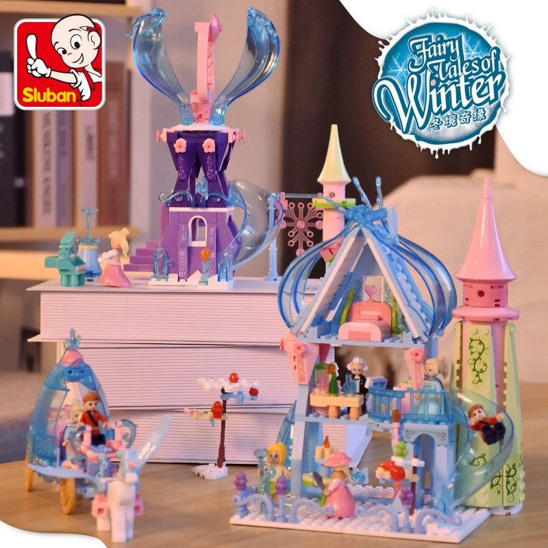 Winter constructor, castle, magic carriage, toy