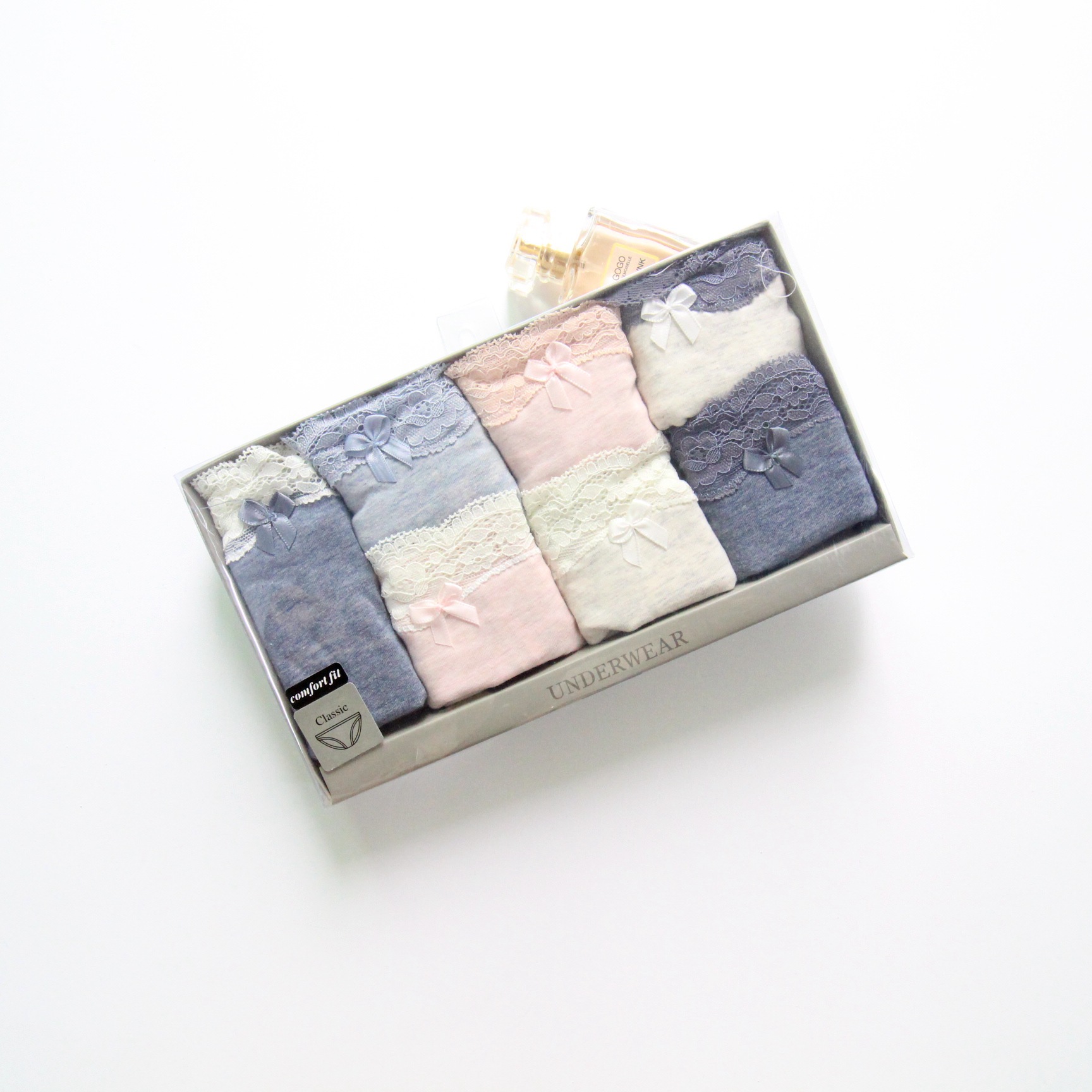 O家精品盒装棉女士三角裤性感蕾丝边甜美舒适内裤女生七条装短裤