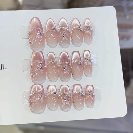 Purely Handmade Wearable Nails with Hand-Painted 3D Butterflies, Sparkling Chains, and Pearl Nail Stickers, Reusable and Available for Wholesale
