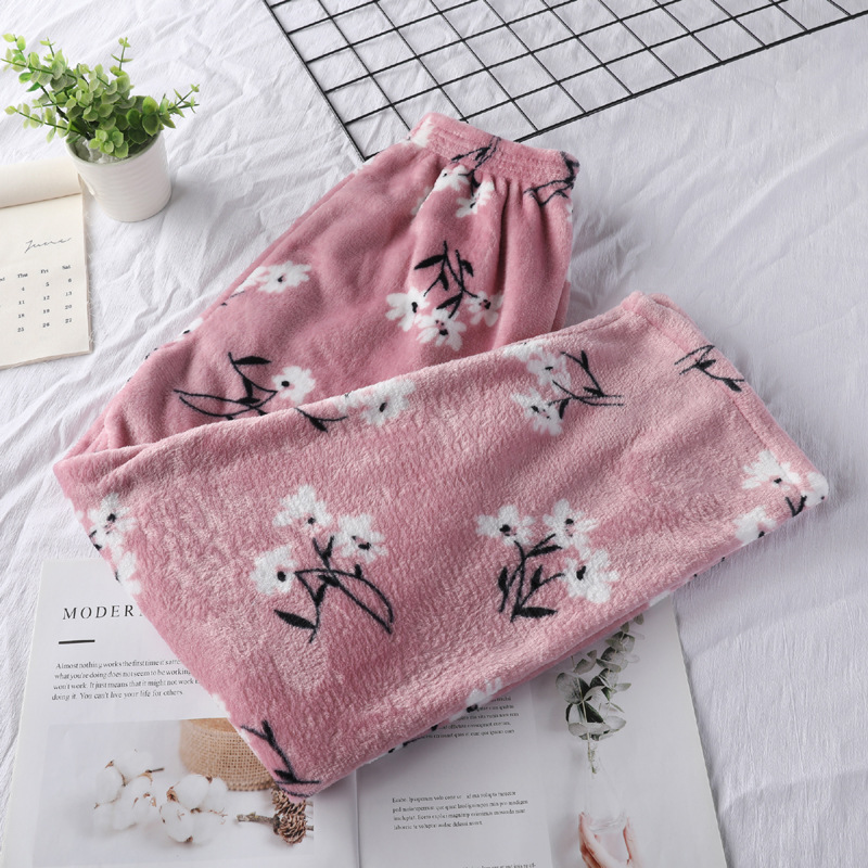 Pantalones de pijama para mujer de otoño e invierno, pantalones largos de franela, ropa de estar de forro polar coral, venta al por mayor de una sola pieza, ropa de casa cálida y dulce.
