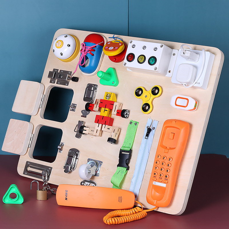 Wooden Montessori Busy Board for Boys and Girls, Unlocking Steering Wheel, Telephone Switch, Unlocking, Family Early Education Life Toys