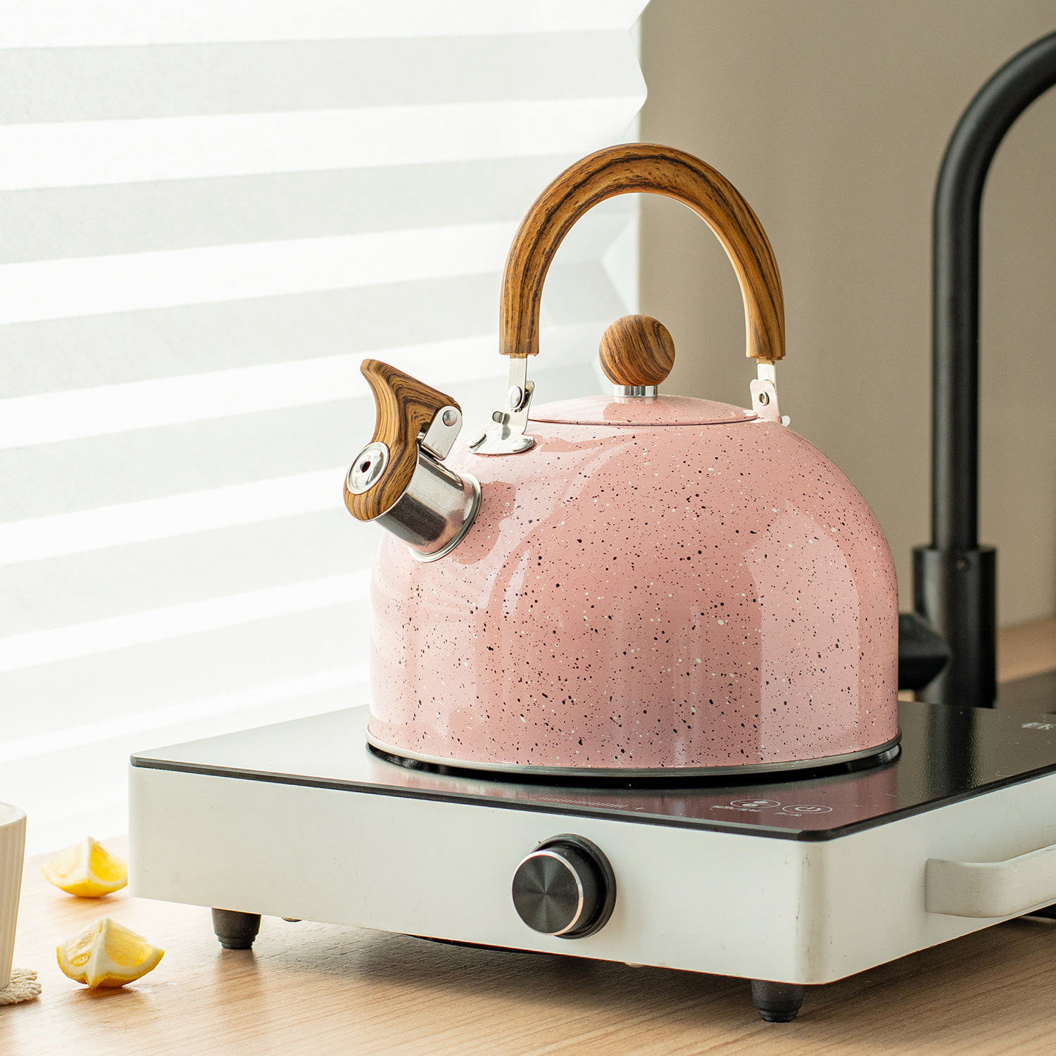 Nuevo punto de pulverización transfronterizo hervidor de acero inoxidable hervidor de agua 3L hervidor de sonido de gran capacidad ignición silbato de doble propósito en stock image 4