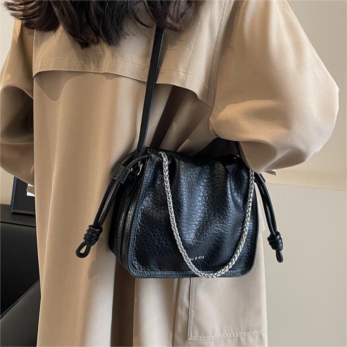 Estilo coreano de moda BOLSA DE PATRÓN DE lychee 2023 nuevo bolso de las mujeres popular de alto grado pequeño bolso cuadrado versátil bolsa de mensajero de cercanías