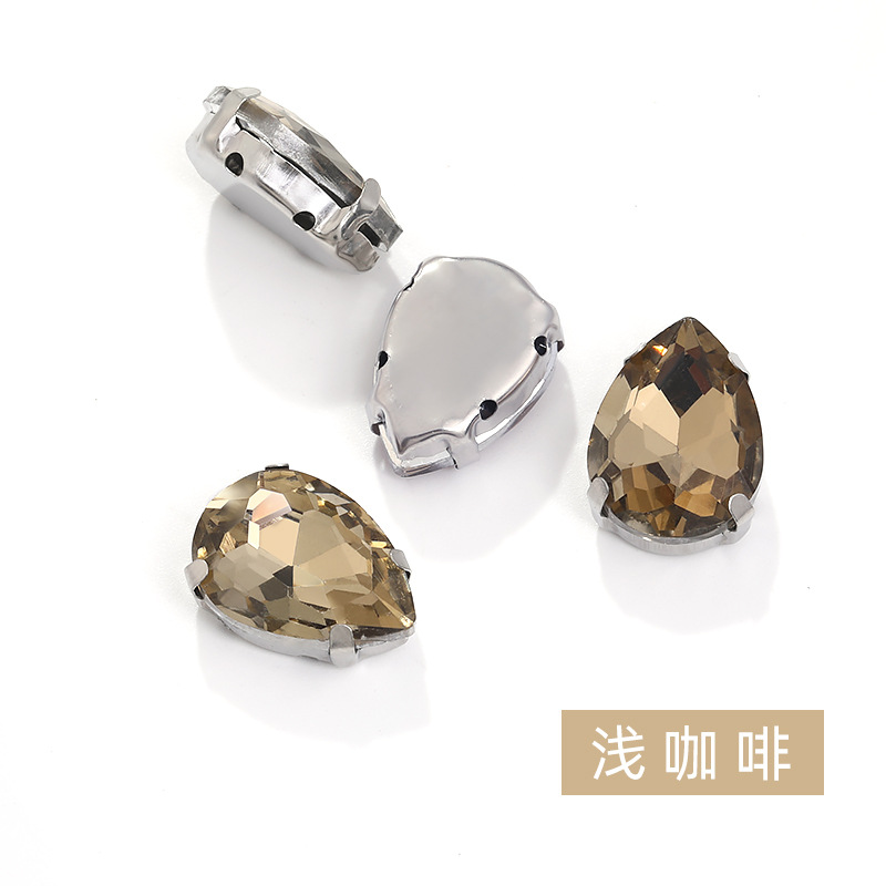 Diamante de garra de forma especial de fondo puntiagudo de gota de agua, soporte de fondo K blanco que no se desvanece, vestido de novia de bricolaje, accesorios, accesorios, taladro de garra cosido a mano