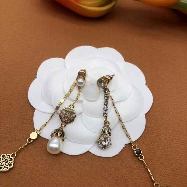 Retro earrings drop-shaped pearl, 2021 years, flowered, silver 925 sample