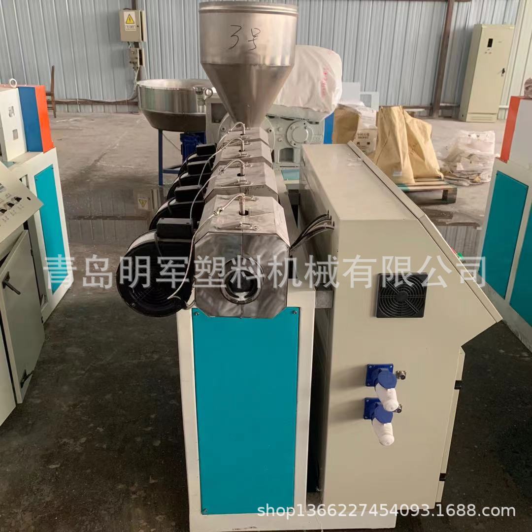 塑料PP踢脚线挤出机 PVC装饰条挤出设备 PC护角板挤出机 塑料挤出