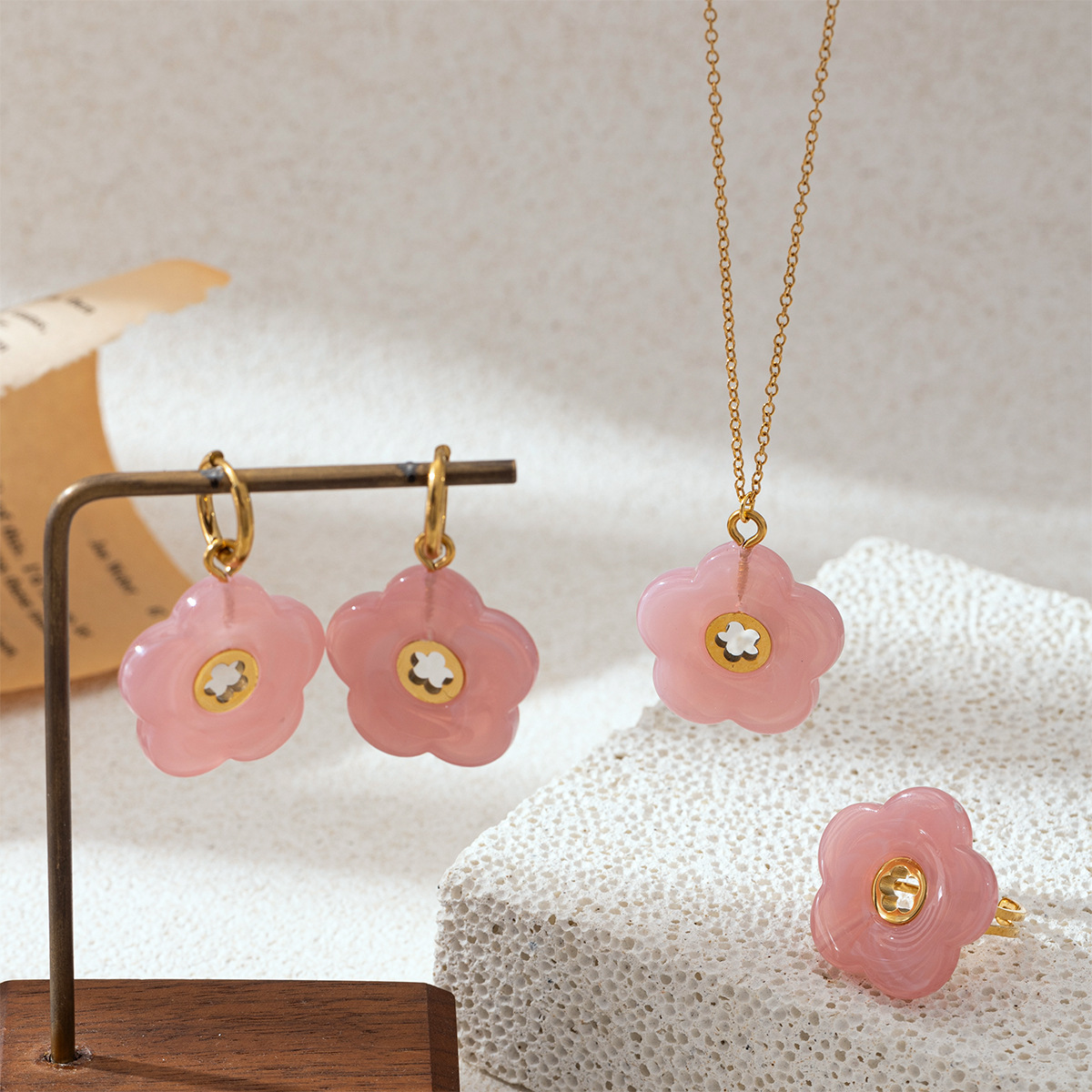 Collar de flores acrílicas para mujeres no se desvanecen, nicho universal, joyerías de cadena clavícula transfronterizas