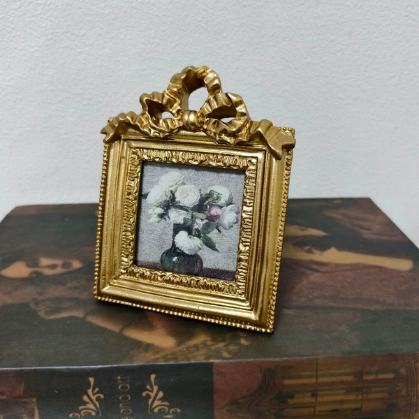 Square, 9.5×12cm