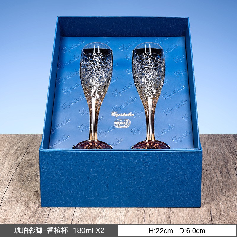 Taza de champán de cristal de importación checa, caja de regalo de lujo ligera de alta calidad, regalos de boda para niñas, set de tazas de alto valor.