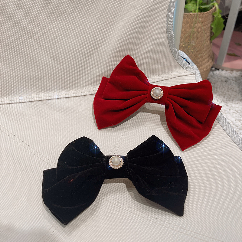 Solid color hairgrip pearl
