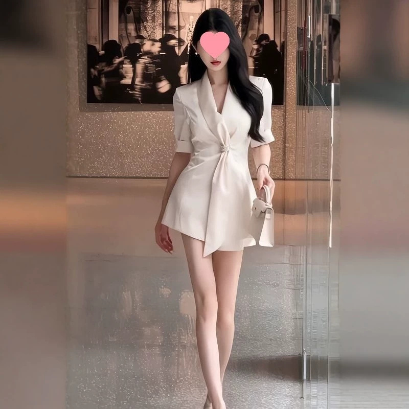 Elegant and Stylish Women's Suit Set for Summer 2026, New Trendy Youthful Suit Dress with High-Waisted Shorts Two-Piece Set
