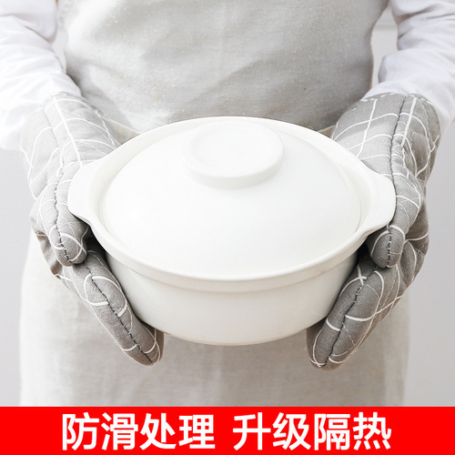 Set of 2 Heat-Resistant Kitchen Gloves for Housewives - High-Temperature Resistant, Oven, Microwave, and Baking Tool - Wholesale Manufacturer