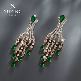 耳环;耳钉;吊坠