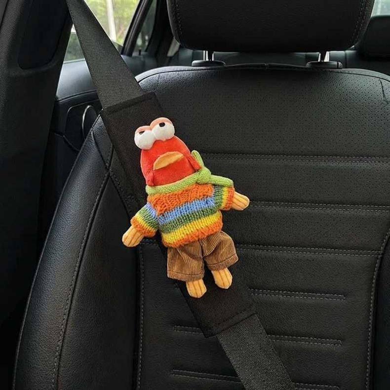 Car Seatbelt Shoulder Pads, Cute and Creative Cartoon Bikini Bottom Fish, Anti-Neck-Strangling Car Interior Decorations for Men and Women