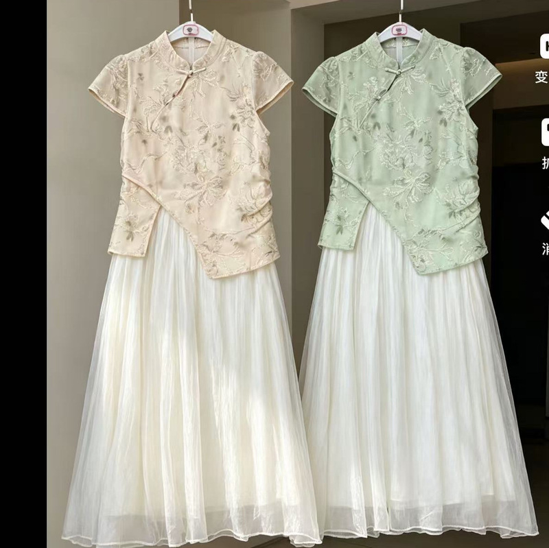 In Stock: 8380 Embroidered Chinese-Style Faux Two-Piece Improved Version of Cheongsam, Non-Returnable