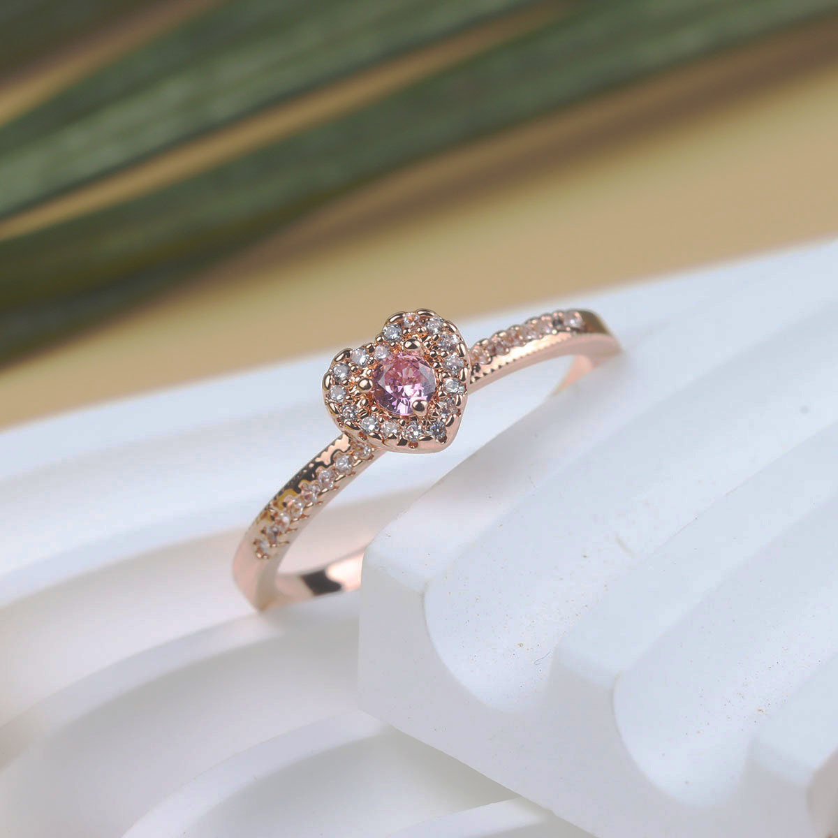 6g Weight Rhinestones Inlay Material Rings Classification 1 Piece Quantity Holiday, Daily Occasion Copper Material Heart Shape Pattern Women's Gender Inlay Design Simple Style, Classic Style Style Copper Simple Style Classic Style Inlay Heart Shape Rhinestones Rings 6