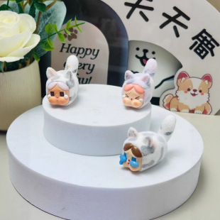跨境现货Crybaby哭娃豹豹猫猫搪胶毛绒改娃萌粒潮玩手办摆件批发