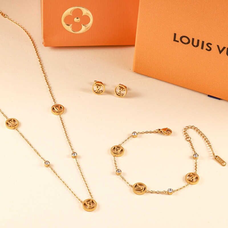 18K Gold-Plated Four-Leaf Clover Lv Necklace, Bracelet, and Earring Set, Titanium Steel Jewelry Three-Piece Set, Four-Leaf Clover Set 18K Gold-Plated Four-Leaf Clover Lv Necklace, Bracelet, and Earring Set, Titanium Steel Jewelry Three-Piece Set, Four-Leaf Clover Set