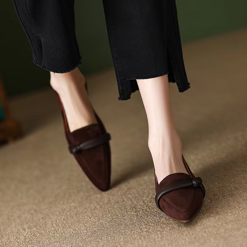 Spring new low-heeled Lok Fu shoes pointy thick with a pedal retro single shoes women_voghion.com