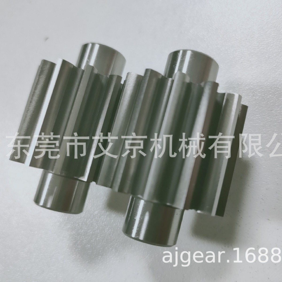 5级精密齿轮厂家批量生产  加工油泵齿轮轴  东莞供应直齿轮