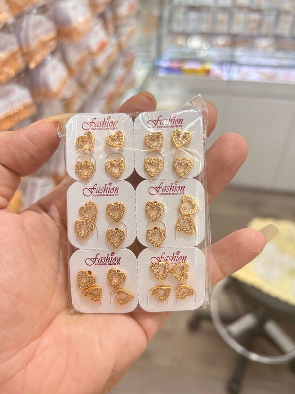 跨境耳钉满钻耳环方型圆形激光微镶锆石欧美镀金高级感耳饰轻奢|undefined